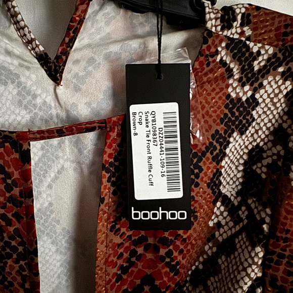 Boohoo Snake Print Tie-Front Blouse - Picture 2 of 2